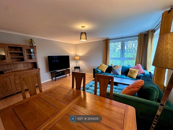 3 Bedroom Flat To Rent In Bonnington Gait, Edinburgh, EH6