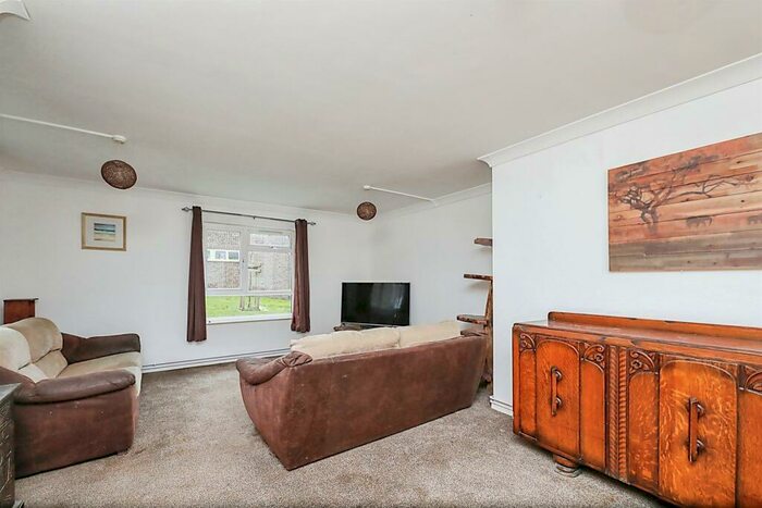 2 Bedroom Flat To Rent In Knowland Grove, Norwich, NR5