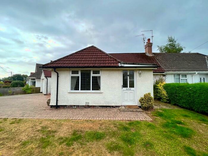 2 Bedroom Detached Bungalow To Rent In Lon-Y-Deri, Rhiwbina, Cardiff., CF14