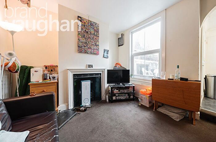 3 Bedroom Terraced House To Rent In Dewe Road, Brighton, BN2