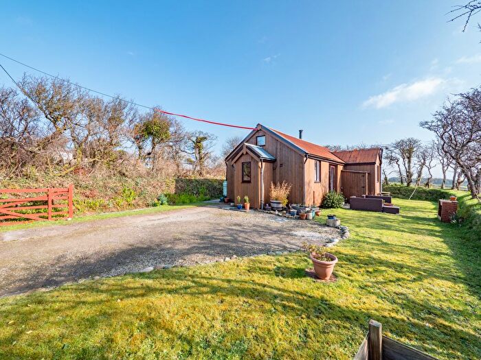 1 Bedroom Detached Bungalow For Sale In Hartland, Bideford, EX39