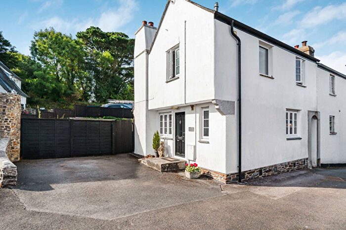2 Bedroom Link Detached House For Sale In Fore Street, Holbeton, South Devon, PL8