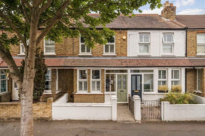 3 Bedroom Property For Sale In Malvern Road, Hampton, TW12