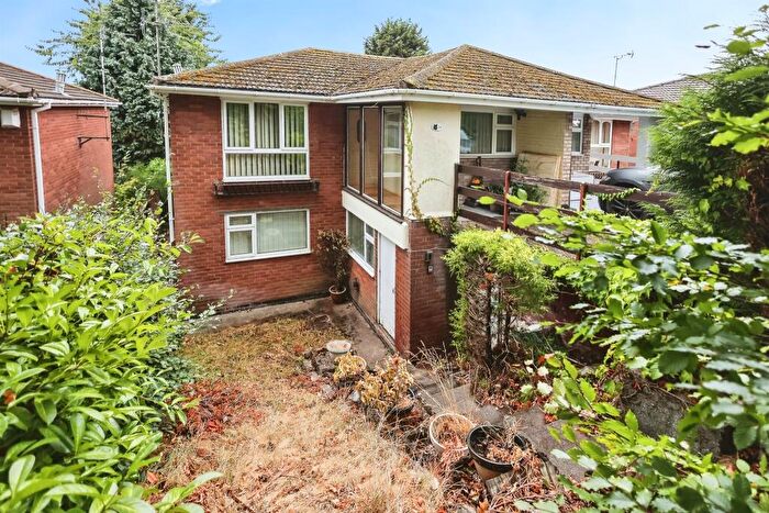 4 Bedroom Semi-Detached House For Sale In Doctors Hill, Stourbridge, DY9