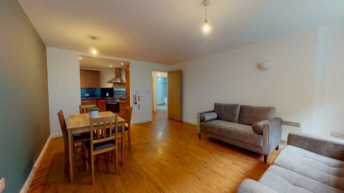 2 Bedroom Flat To Rent In The Grange, North Grange Mount, LS6