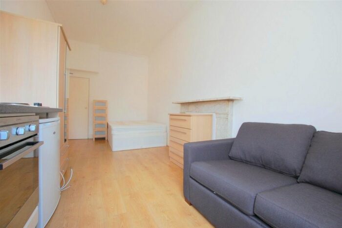 Studio To Rent In Belsize Avenue, Belsize Park, NW3
