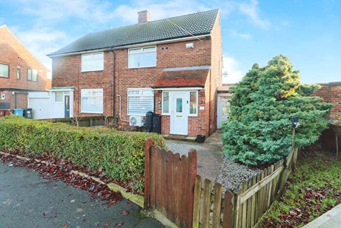 2 Bedroom Semi Detached House For Sale In Anson Road, Hull, HU9