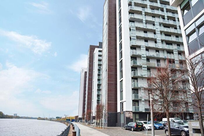 2 Bedroom Apartment To Rent In Castlebank Place, Flat -, Glasgow, Glasgow, G11