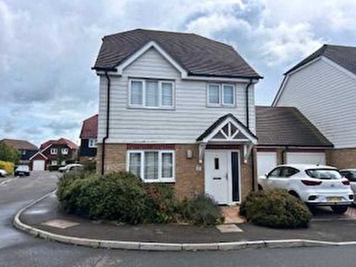 3 Bedroom Property To Rent In Debnam Grove, Sittingbourne, ME10