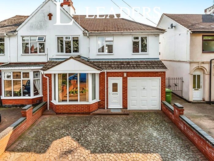 5 Bedroom Semi-Detached House To Rent In St. Andrews Drive, LN6