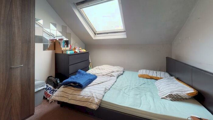 4 Bedroom Terraced House To Rent In Cliff Mount, Woodhouse, Leeds, LS6