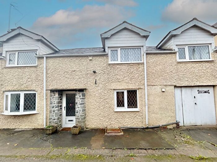 3 Bedroom Cottage For Sale In Llanrwst, LL26