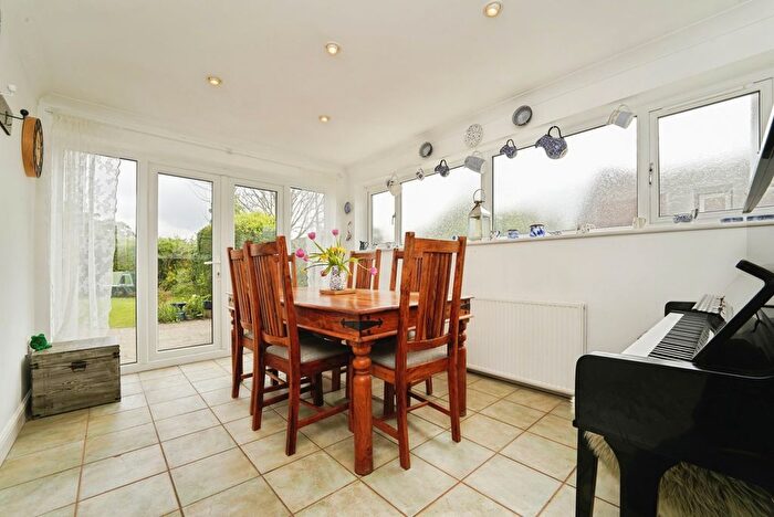4 Bedroom Detached House For Sale In Village Street, Harvington, Evesham, Worcestershire, WR11