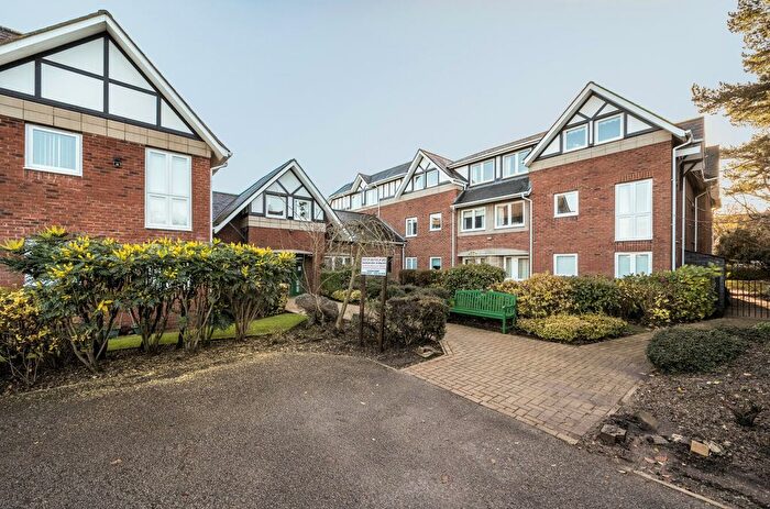 1 Bedroom Flat For Sale In Barrow Lane, Hessle, East Riding Of Yorkshi, HU13