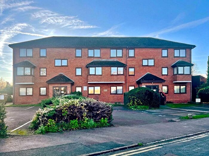 2 Bedroom Flat For Sale In Cavendish Court, Biggleswade, SG18