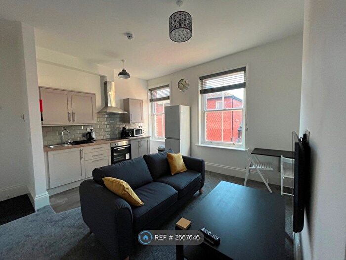 1 Bedroom Flat To Rent In School Street, Barrow-In-Furness, LA14