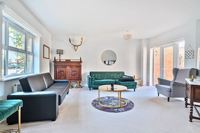 3 Bedroom Terraced House To Rent In Timms Close, Horsham, RH12