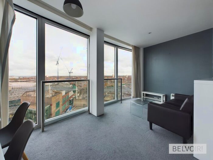 Flat To Rent In Rotunda, New Street, Birmingham, B2