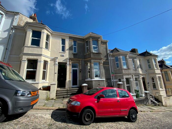 4 Bedroom House To Rent In Ivydale Road, Plymouth, PL4