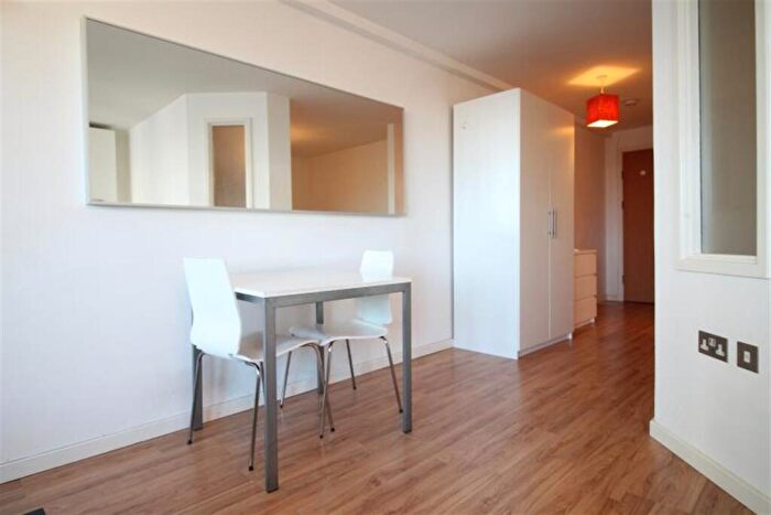 1 Bedroom Apartment To Rent In Marco Island, Huntindon Street, NG1