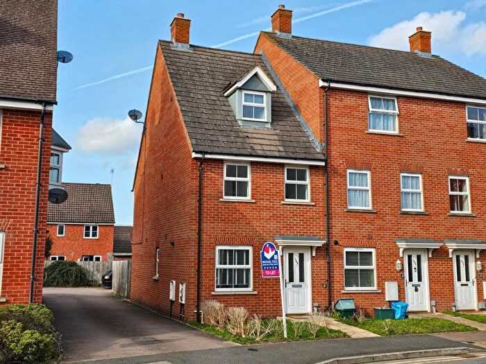 3 Bedroom End Of Terrace House To Rent In Thatcham Avenue, Kingsway, Gloucester, GL2