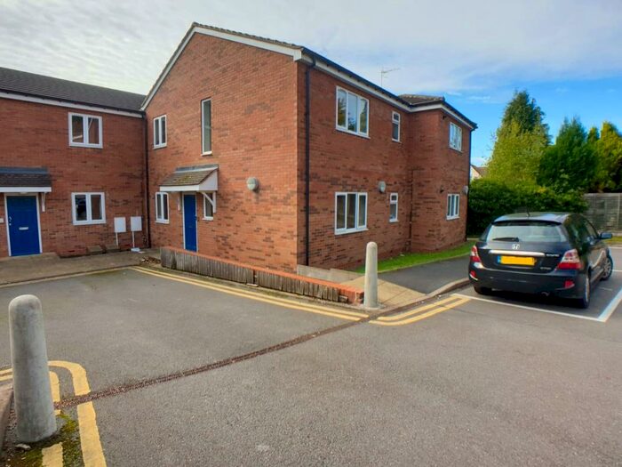 1 Bedroom Flat To Rent In Redwood Croft, Birmingham, B14