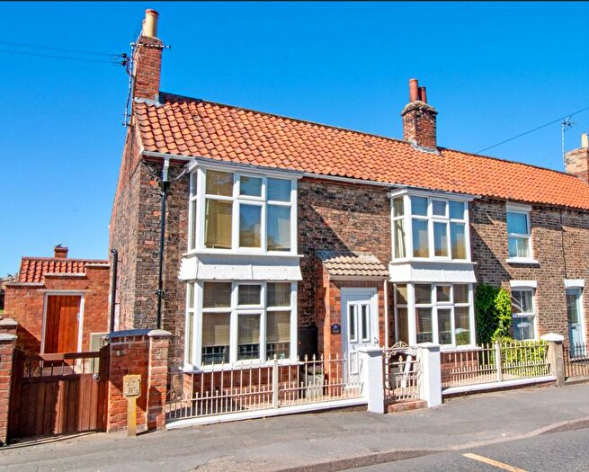 3 Bedroom Semi-Detached House For Sale In High Street, Blyton, DN21