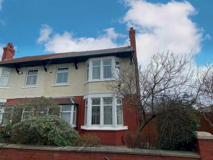 4 Bedroom Semi-Detached House To Rent In Claremount Road, Wallasey, CH44