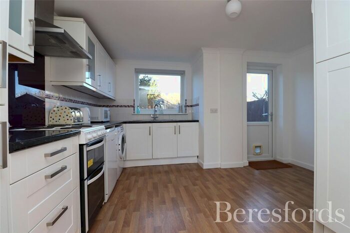 3 Bedroom Semi-Detached House For Sale In The Chase, Boreham, CM3