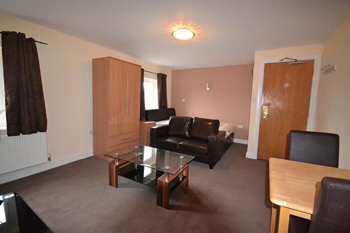 Studio To Rent In London Road, Reading, Berkshire, RG1