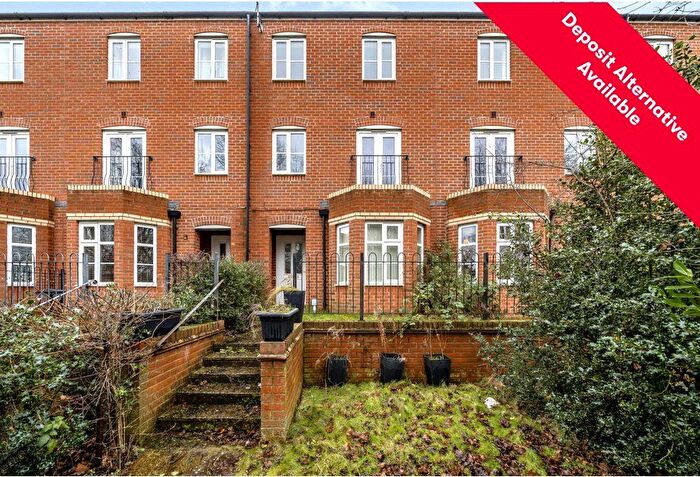 3 Bedroom Terraced House To Rent In Melrose Walk, Tewkesbury, Gloucestershire, GL20