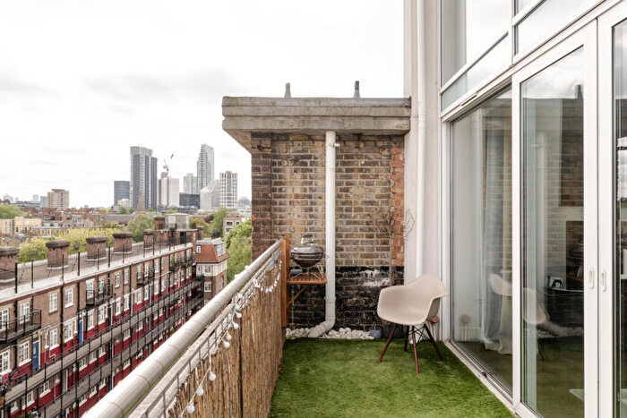 1 Bedroom Apartment For Sale In Royle Building, Wenlock Road, London, N1