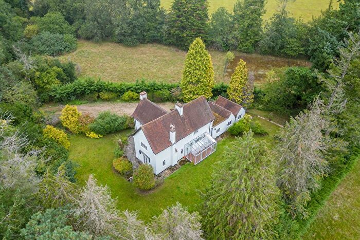 3 Bedroom Detached House For Sale In Collum Green Road, Stoke Poges, SL2