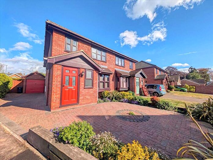 3 Bedroom Semi-Detached House For Sale In Oysters Reach, Brightlingsea, CO7
