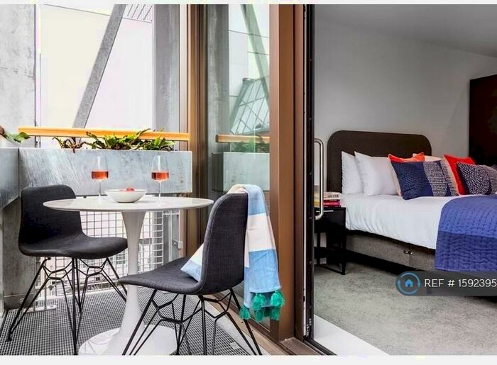 2 Bedroom Flat To Rent In George St., Manchester, M1