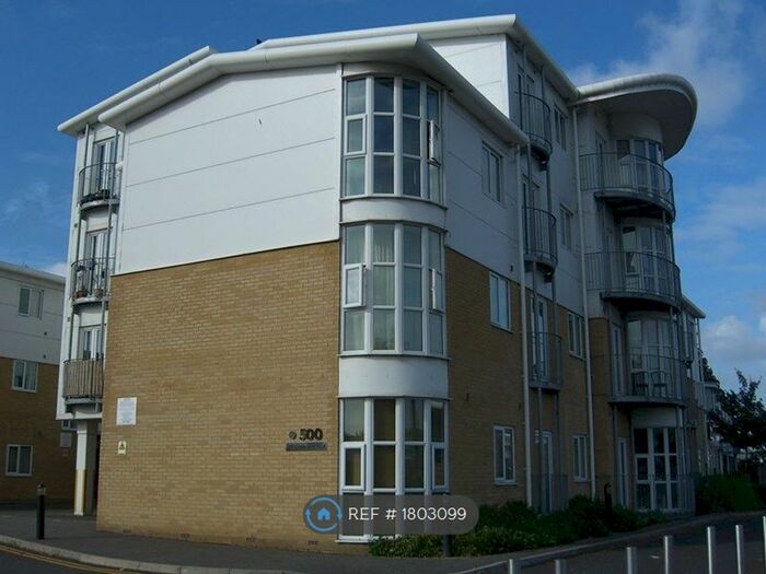 Studio To Rent In Point, Bournemouth, BH8