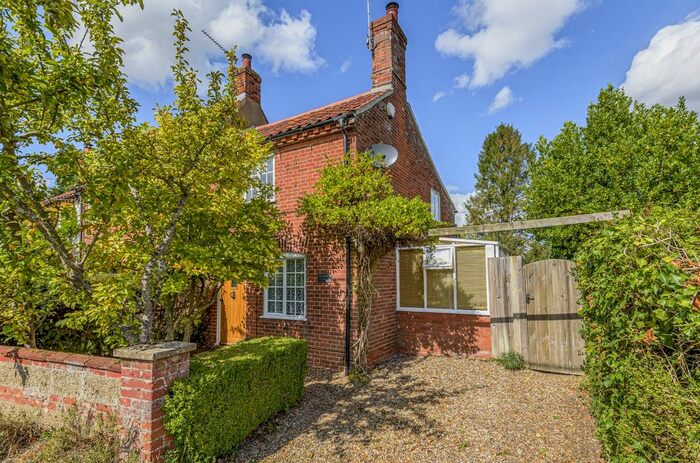 2 Bedroom End Of Terrace House For Sale In The Street, Hindolveston, Dereham, Norfolk, NR20