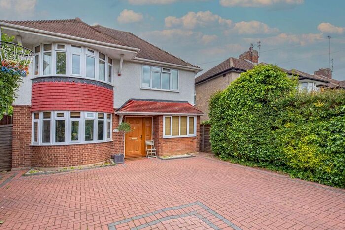 4 Bedroom Detached House To Rent In Tudor Drive, Kingston Upon Thames, KT2