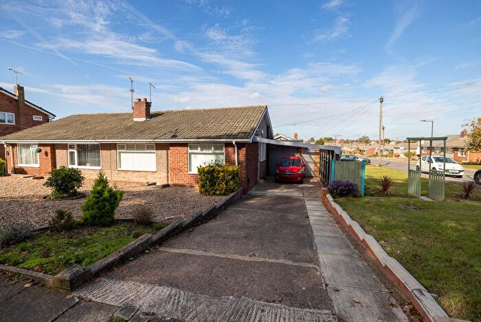 3 Bedroom Semi-Detached Bungalow For Sale In Church Lane, Bessacarr, DN4