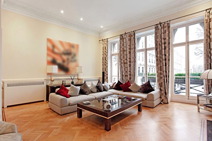 6 Bedroom Semi-Detached House To Rent In Ennismore Gardens, London, SW7