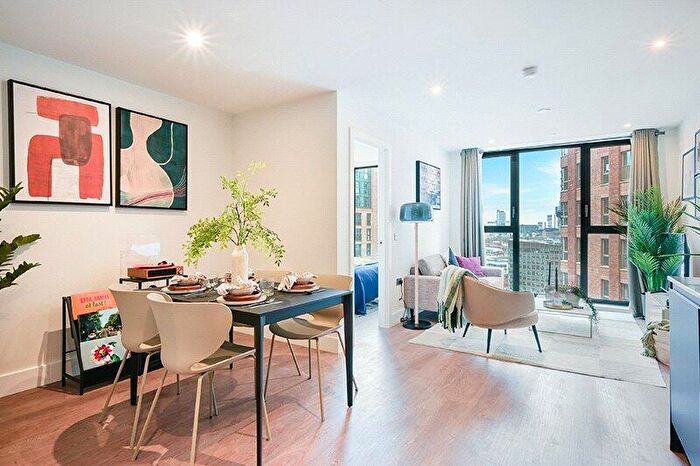 2 Bedroom Apartment To Rent In Uncle Leeds, Whitehall, LS12