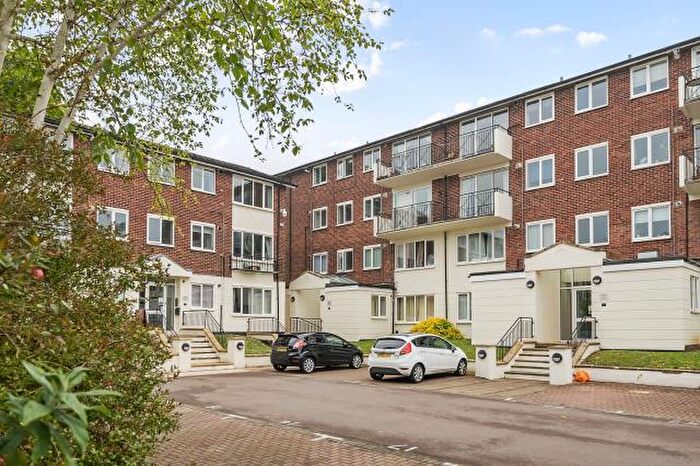 2 Bedroom Flat To Rent In Lizmans Court, Silkdale Close, Oxford, OX4