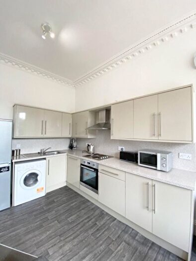 4 Bedroom Flat To Rent In Dalkeith Road, Edinburgh, EH16