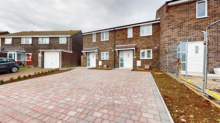 2 Bedroom Terraced House To Rent In Rip Croft, Portland, DT5