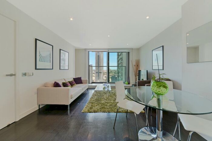1 Bedroom Flat To Rent In Pan Peninsula Square, Canary Wharf, London, E14