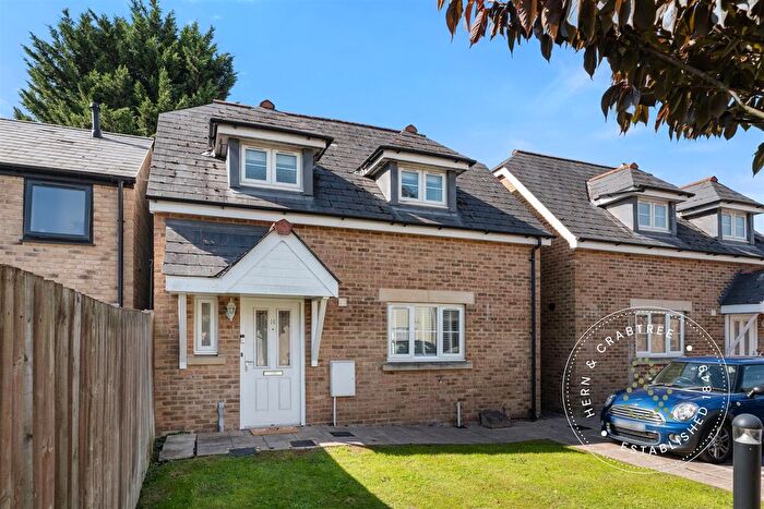 2 Bedroom Detached House For Sale In Severn Grove, Pontcanna, Cardiff, CF11