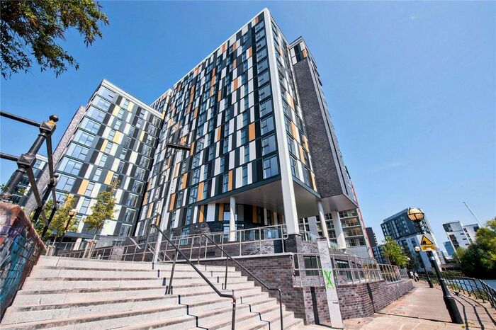 3 Bedroom Flat To Rent In Downtown, Woden Street, Salford, M5