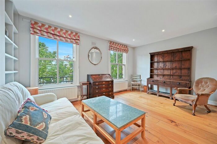 3 Bedroom Flat To Rent In Bassein Park Road, Shepherds Bush, London, W12