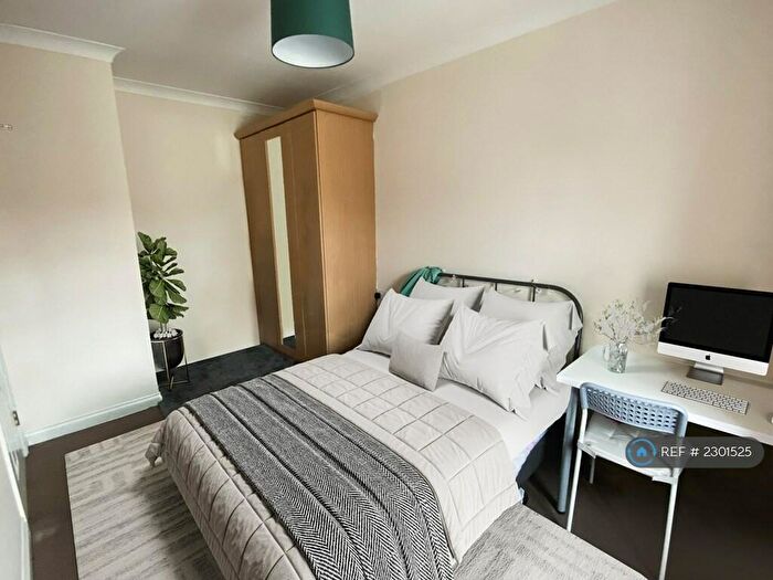 5 Bedroom Terraced House To Rent In Albany Gardens, Colchester, CO2