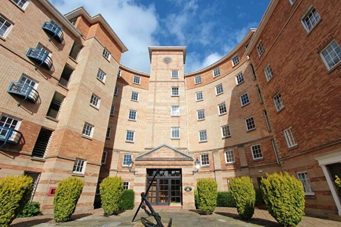 2 Bedroom Flat To Rent In Sheriff Bank, Leith, Edinburgh, EH6